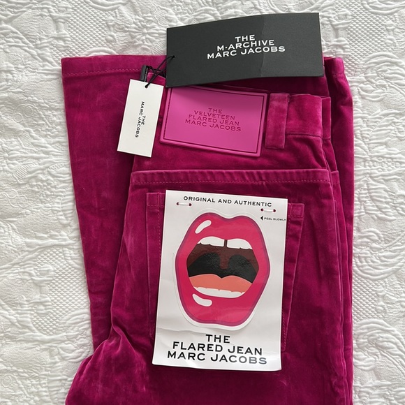 Marc Jacobs “the Velveteen Flared Jean” - Picture 3 of 7